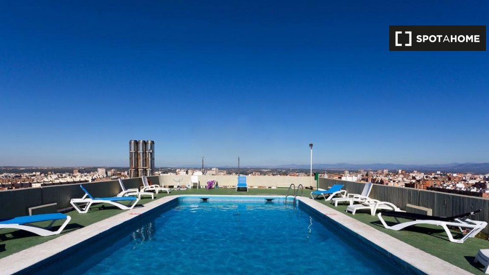 Apartment Madrid, 1 bed, 80m² — photo 1
