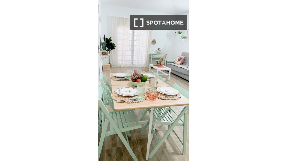 Apartment Santa_Cruz_De_Tenerife, 4 beds, 120m² — photo 14