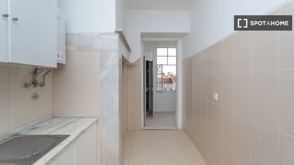 Double room Lisbon, 6 beds — photo 4