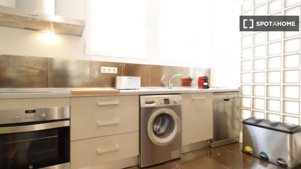 Apartment Madrid, 2 beds — photo 4