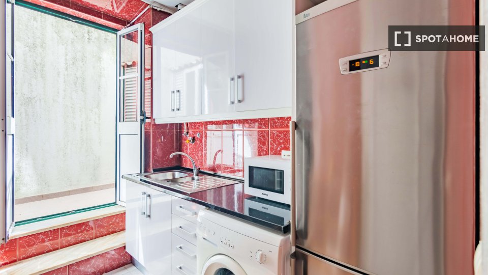 Apartment Lisbon, 2 beds — photo 15