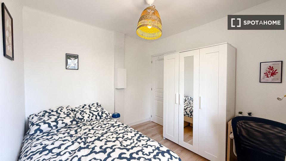 Double room Lyon, 3 beds, 66m² — photo 1