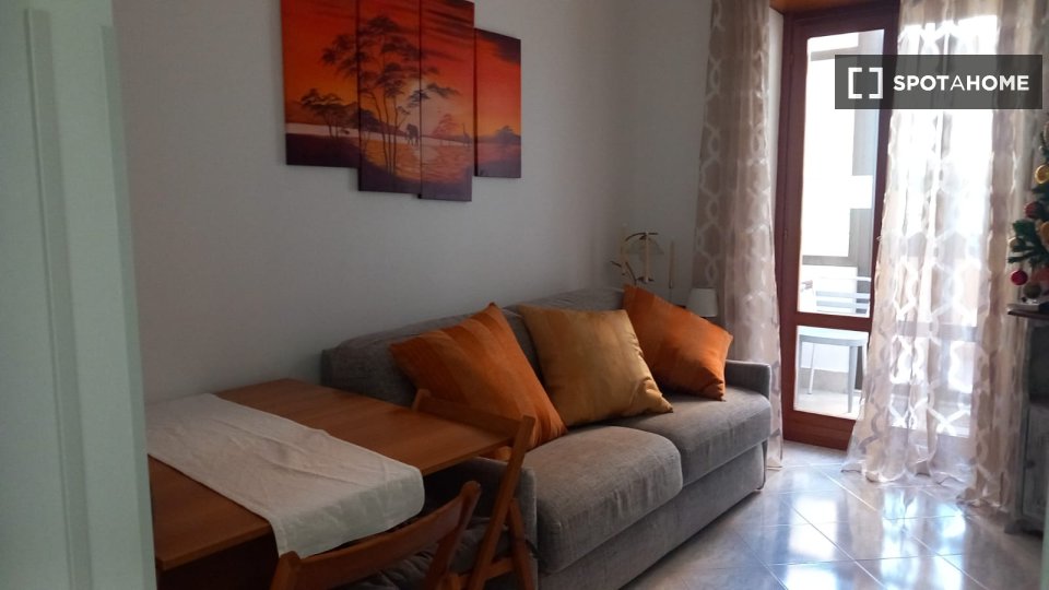Double room Rome, 3 beds, 75m² — photo 81