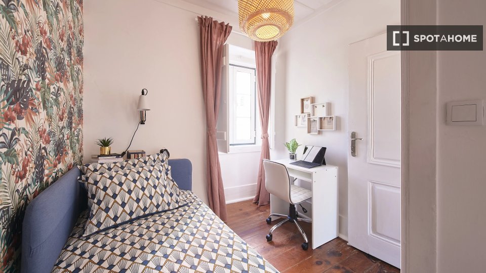 Double room Lisbon, 13 beds — photo 3