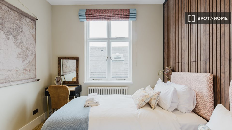 Apartment London, 2 beds — photo 4