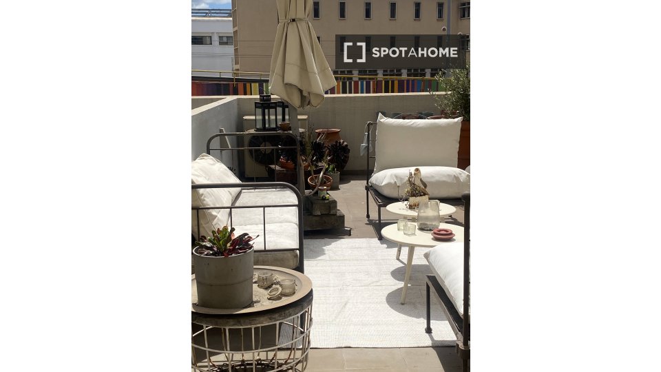 Apartment Lisbon, 2 beds, 190m² — photo 11