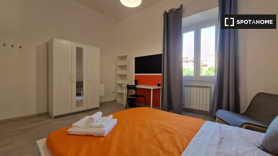 Double room Rome, 4 beds — photo 8