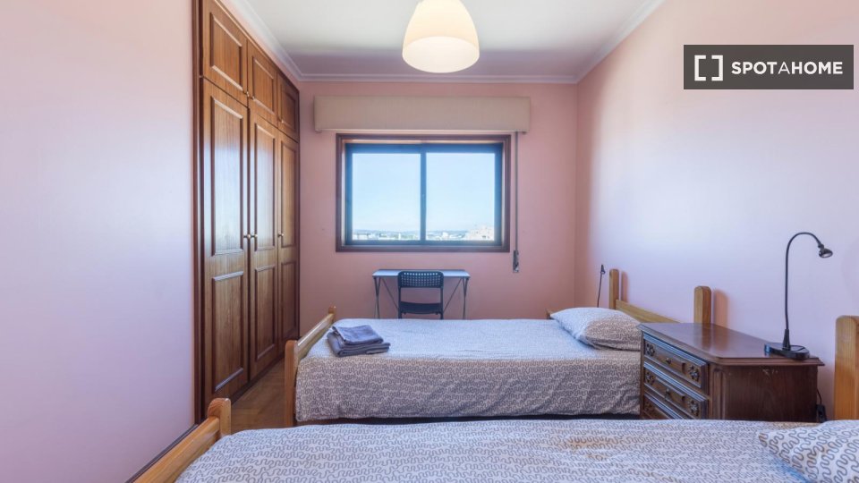 Double room Porto, 5 beds, 115m² — photo 1