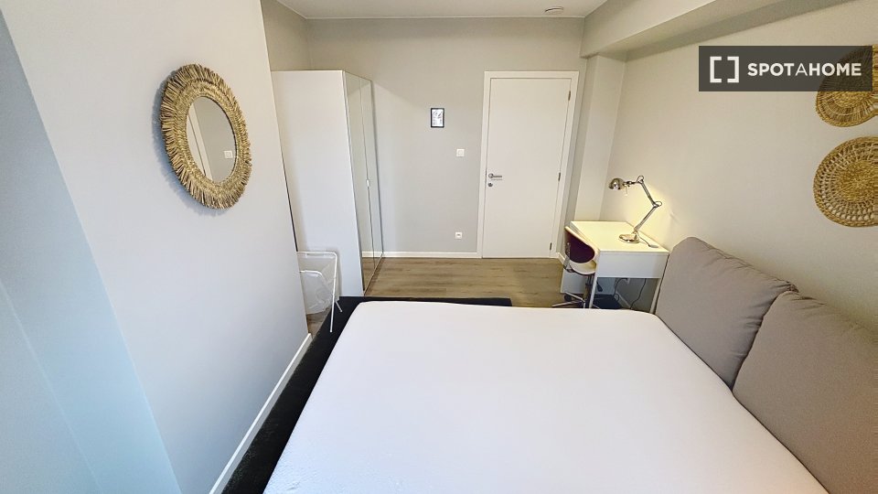 Double room Brussels, 5 beds — photo 55