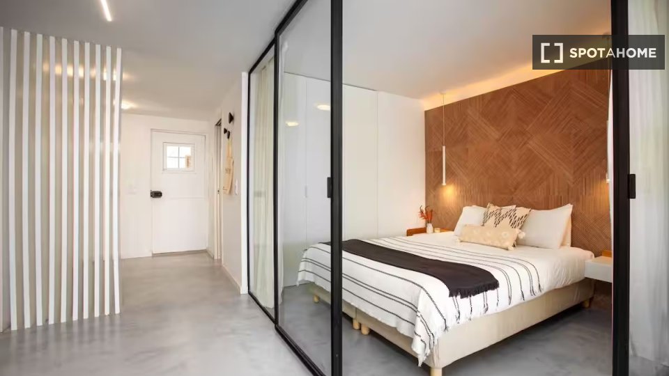 Apartment Lisbon, 1 bed — photo 16