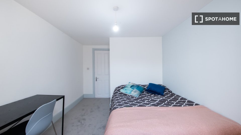 Double room London, 5 beds — photo 10