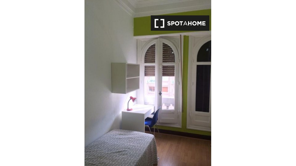 Double room Madrid, 11 beds — photo 5