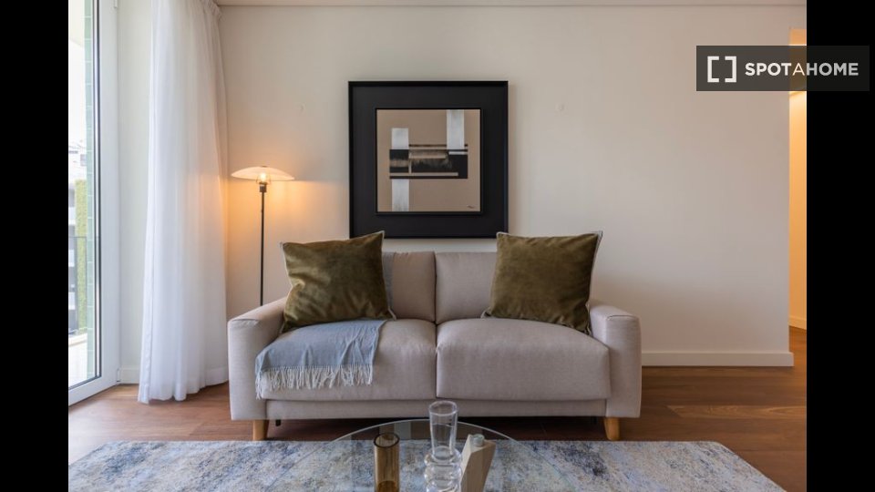 Apartment Lisbon, 1 bed — photo 15