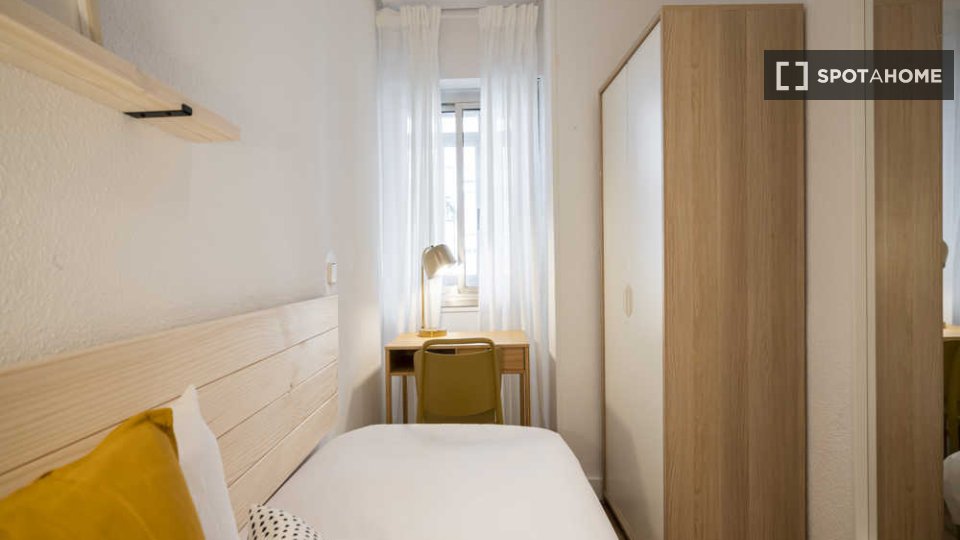 Habitación en piso compartido en Ciudad Universitaria, Madrid