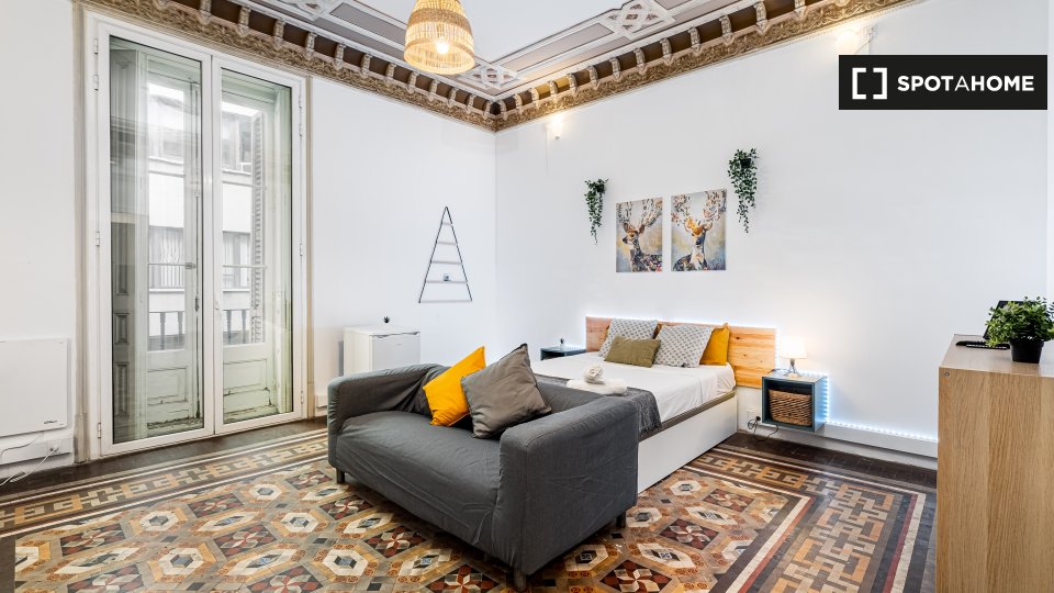Double room Barcelona, 8 beds, 244m² — photo 1