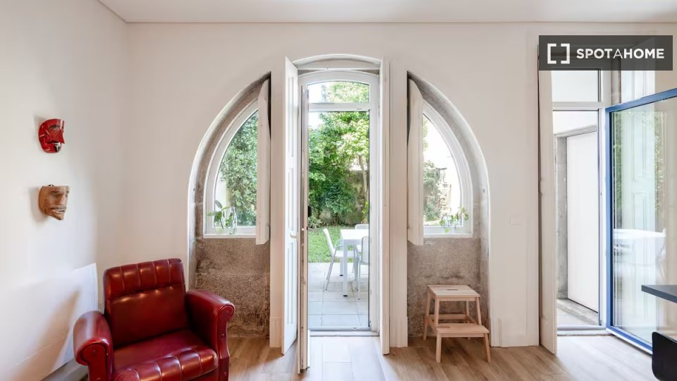 Apartment Porto, 3 beds, 132m² — photo 16