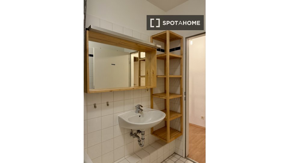 Apartment Berlin, 2 beds, 65m² — photo 2
