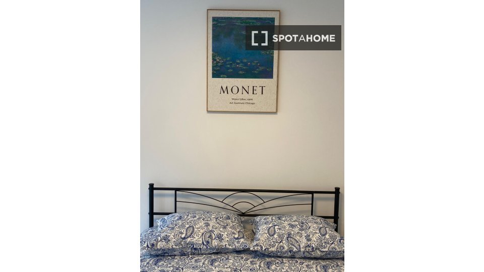 Double room Madrid, 3 beds — photo 13