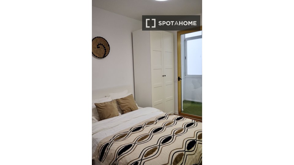 Double room Madrid, 6 beds — photo 83