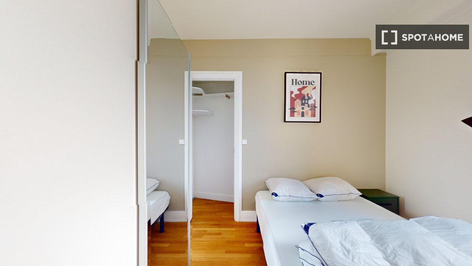 Double room Paris, 12 beds — photo 2