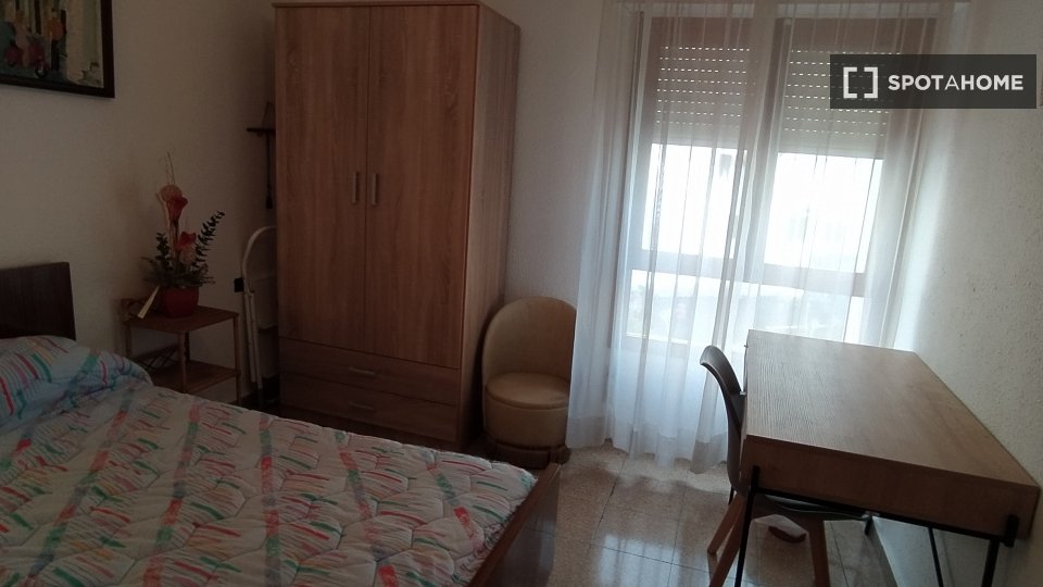 Apartment Valencia, 3 beds, 76m² — photo 3