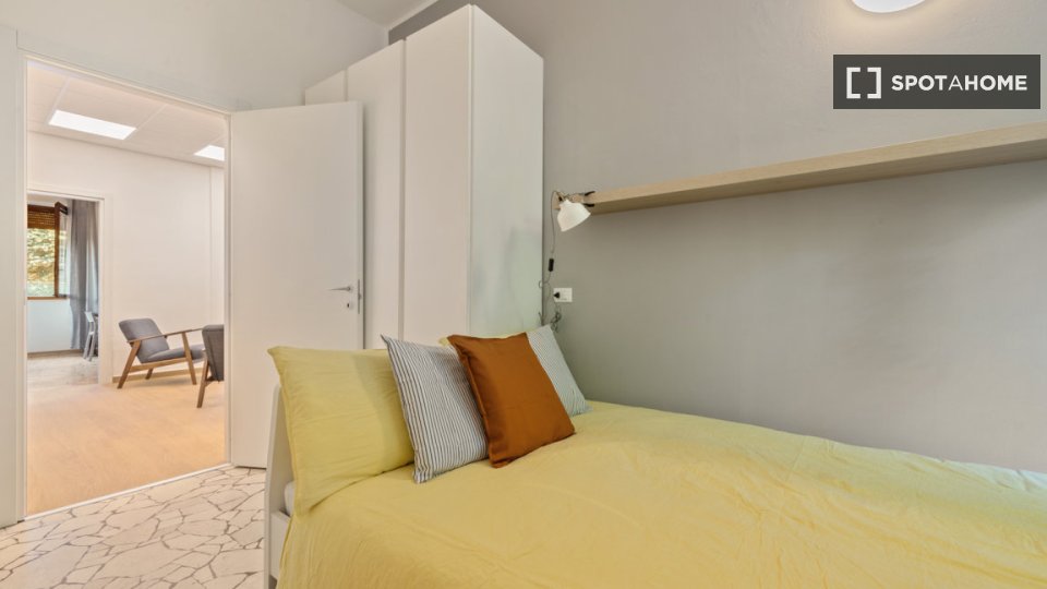 Double room Milan, 5 beds, 137m² — photo 2