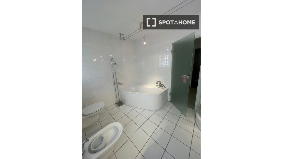 Double room Munich, 7 beds — photo 9
