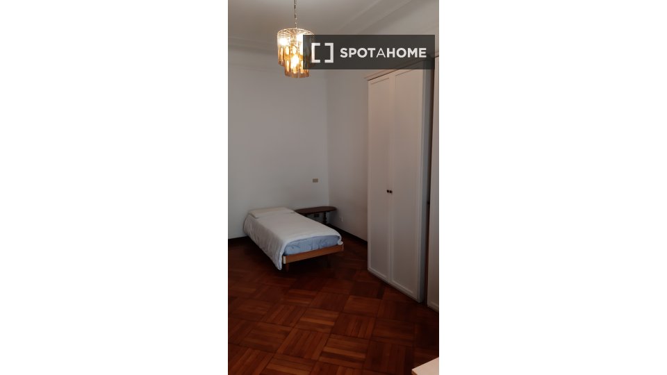 Double room Milan, 1 bed, 70m² — photo 1