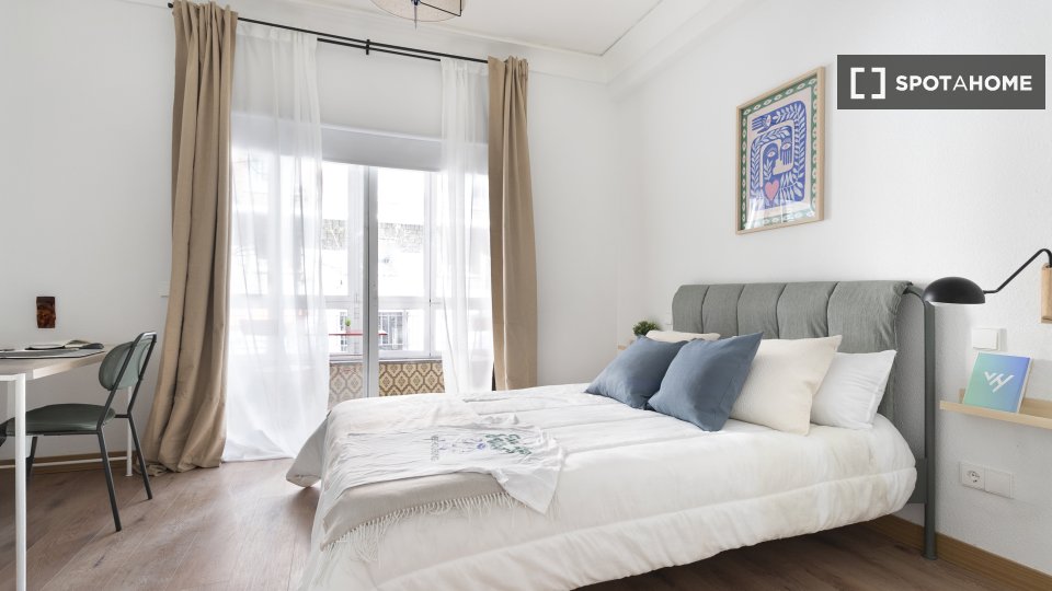 Double room Madrid, 7 beds — photo 20