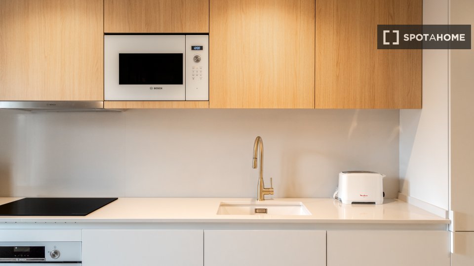 Apartment mono Lisbon, 35m² — photo 2