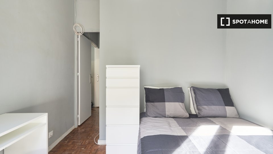Double room Lisbon, 6 beds — photo 4