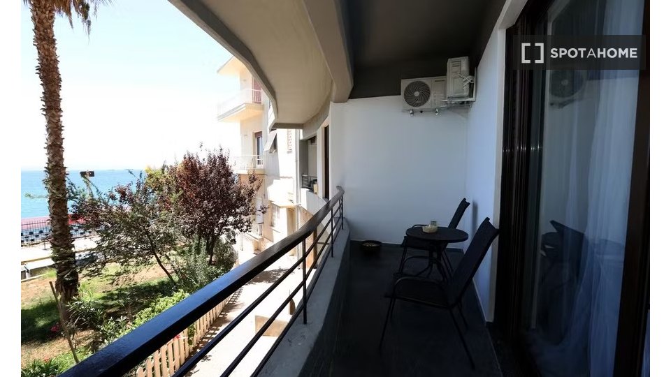 Double room Athens, 4 beds — photo 8