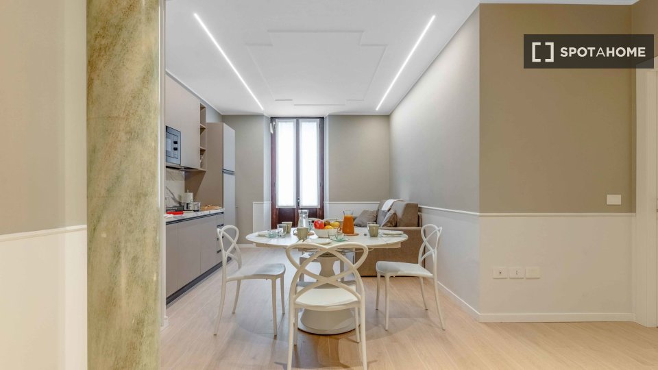 Apartamento Milán, 2 habitaciones, 80m² — foto 4