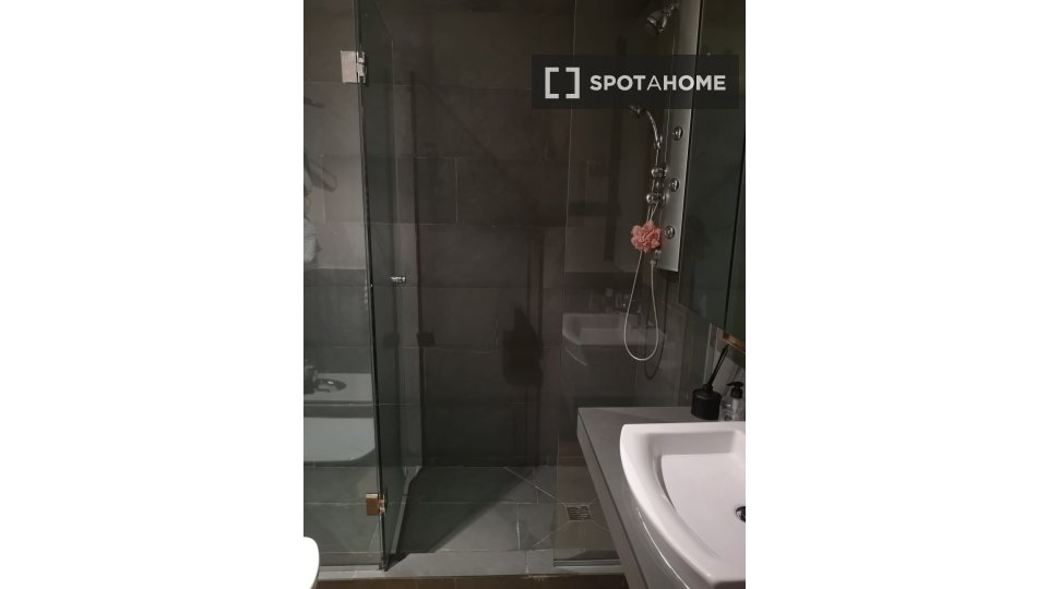 Apartment Madrid, 1 bed, 67m² — photo 11