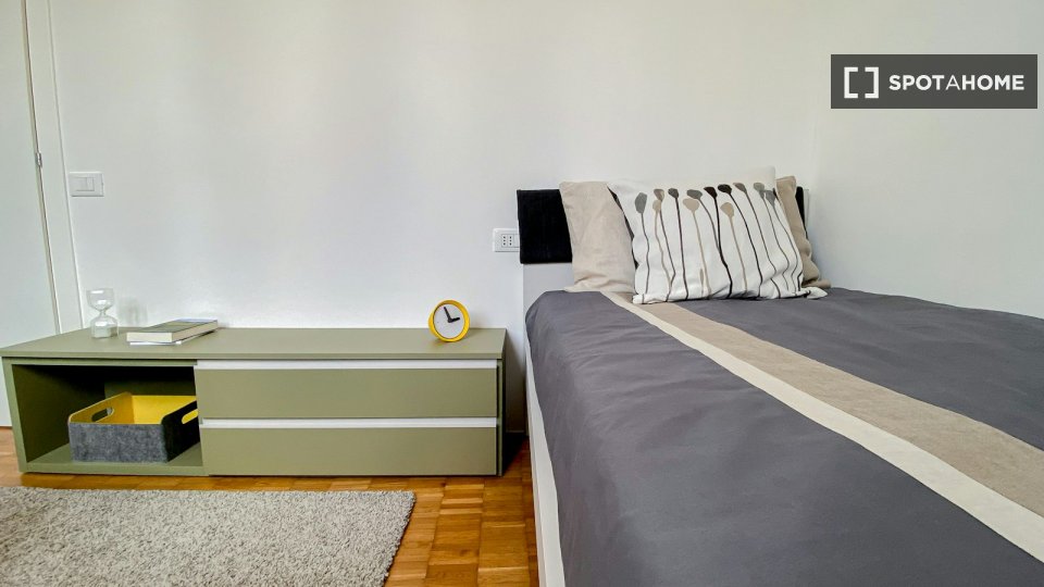 Double room Trento, 3 beds — photo 2