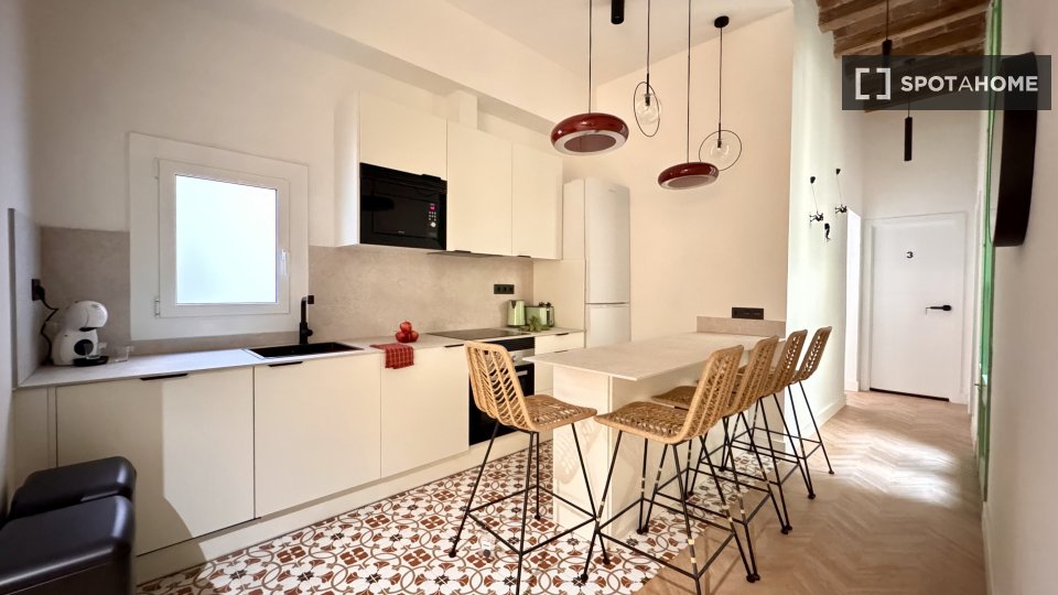 Double room Barcelona, 5 beds — photo 5