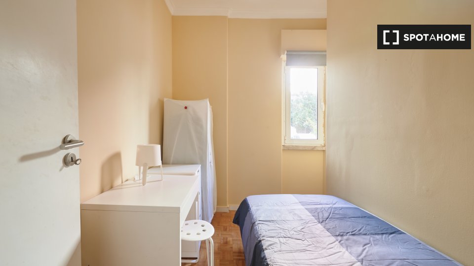 Double room Lisbon, 6 beds — photo 3