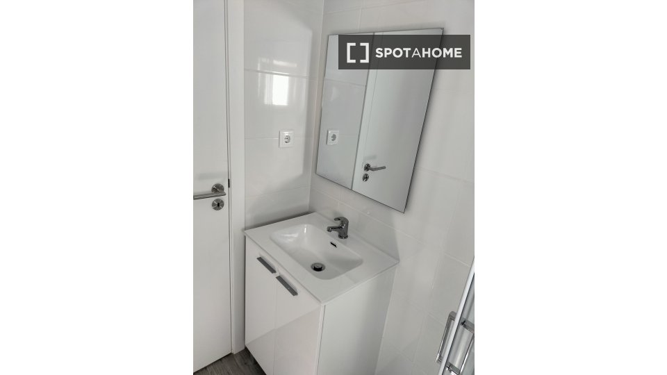Apartment Porto, 3 beds, 120m² — photo 14
