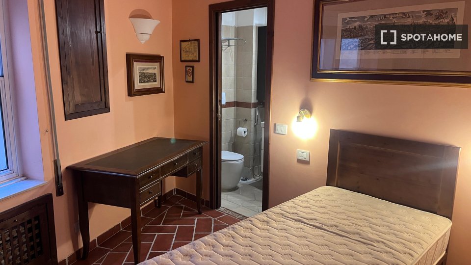 Double room Rome, 4 beds, 94m² — photo 34