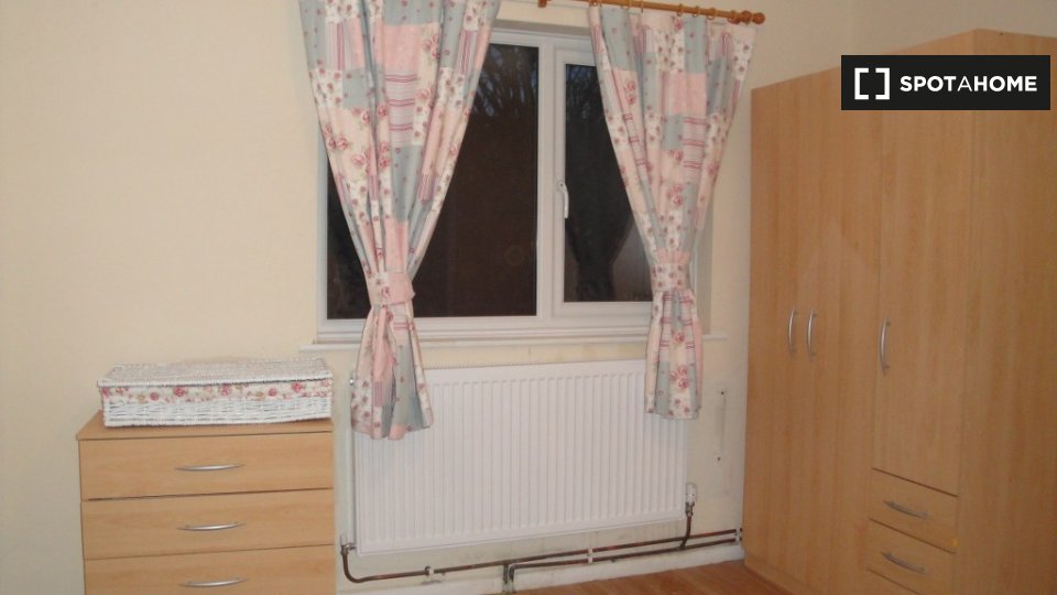 Double room Nottingham, 2 beds, 20m² — photo 1