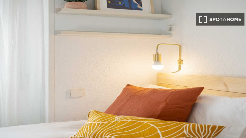 Double room Madrid, 16 beds — photo 54