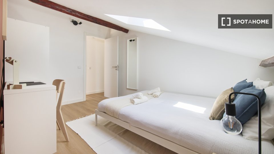 Double room Lisbon, 9 beds — photo 3