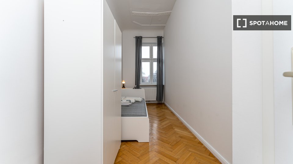 Double room Berlin, 6 beds, 108m² — photo 5