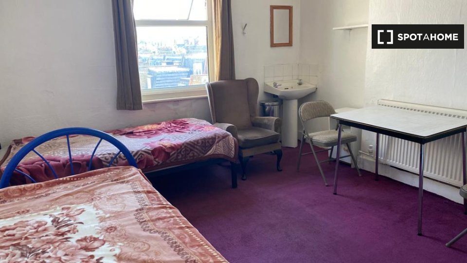 Double room London, 5 beds — photo 4