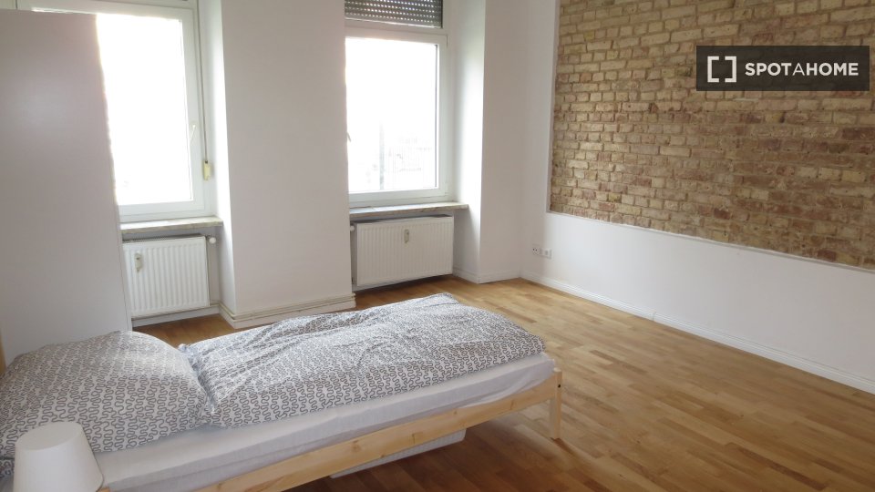 Double room Berlin, 3 beds, 63m² — photo 19