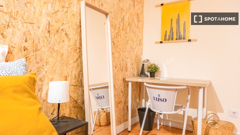 Double room Lisbon, 7 beds — photo 2