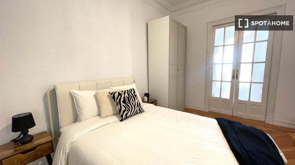 Double room Madrid, 7 beds — photo 19