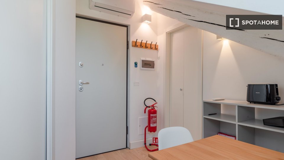 Appartamento Torino, 1 camera, 35m² — foto 13