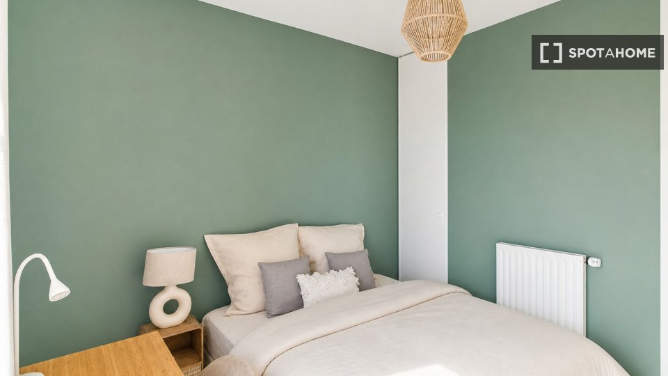 Chambre double Paris, 4 chambres — photo 37