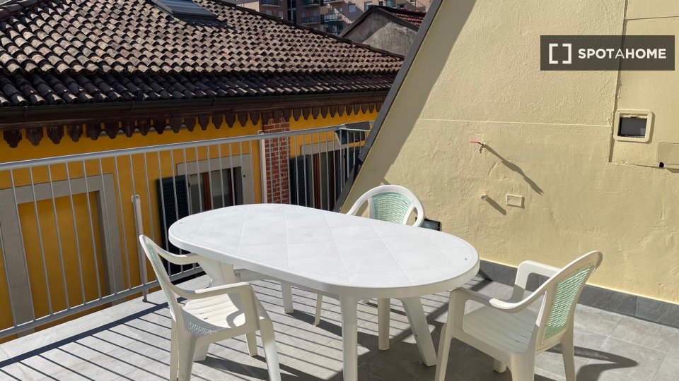 Double room Milan, 2 beds, 77m² — photo 14